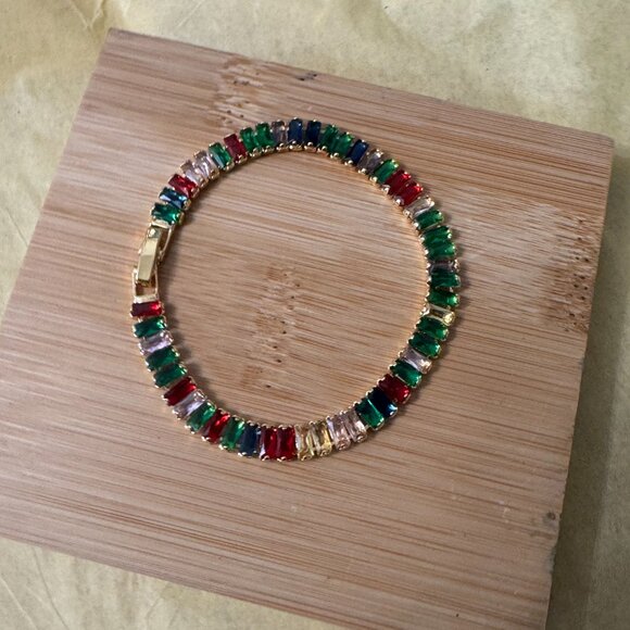 FINAL ACT JEWELRY Bracelet   SALE $20 - Picture 1 of 3